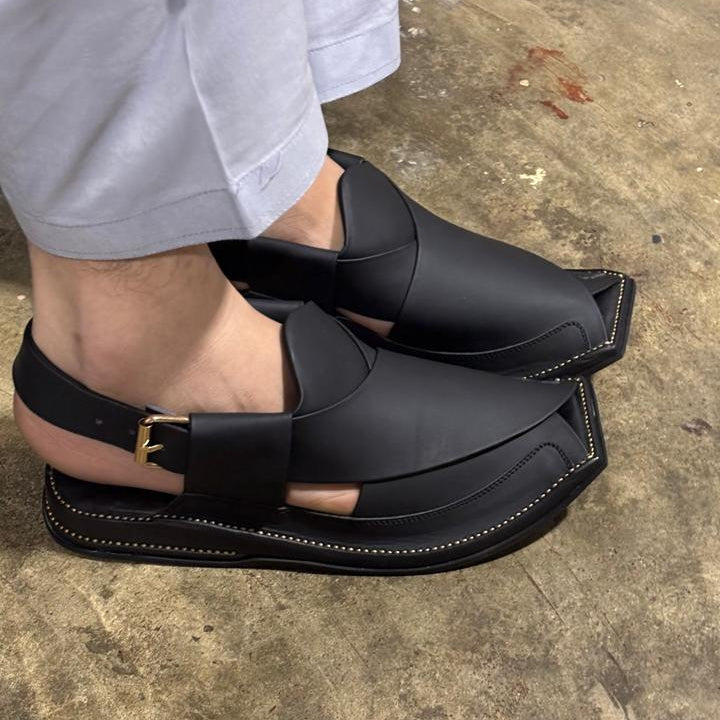DajiWear Black Pure Leather Zalmi Chappal