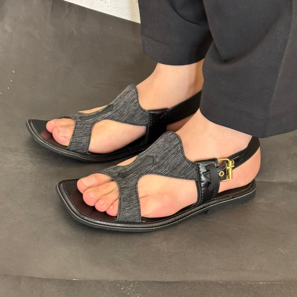 Handmade Pure Taar Black Panjedar Chappal